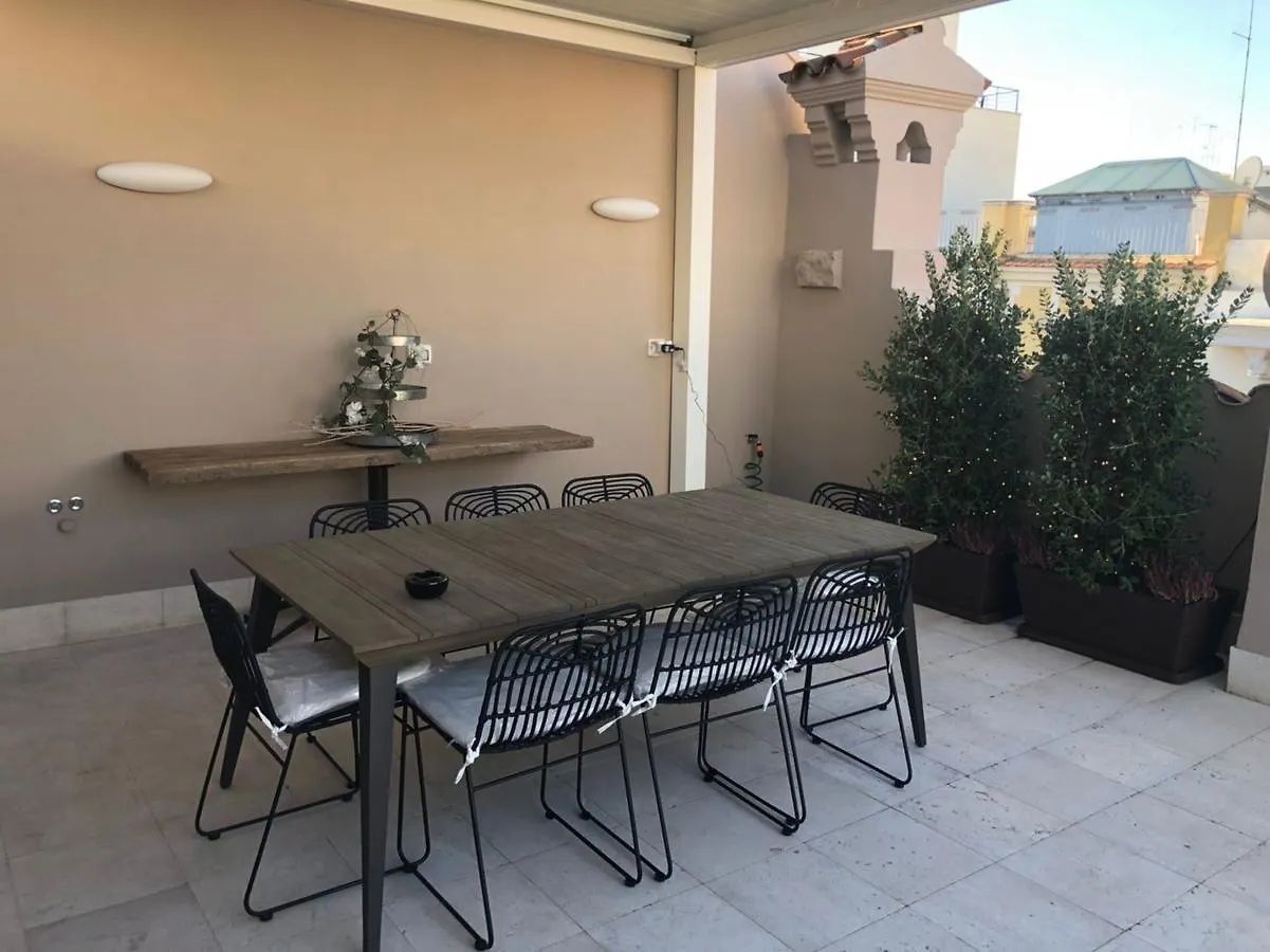200 Rooms & Terrace Bari 3*,  Italy